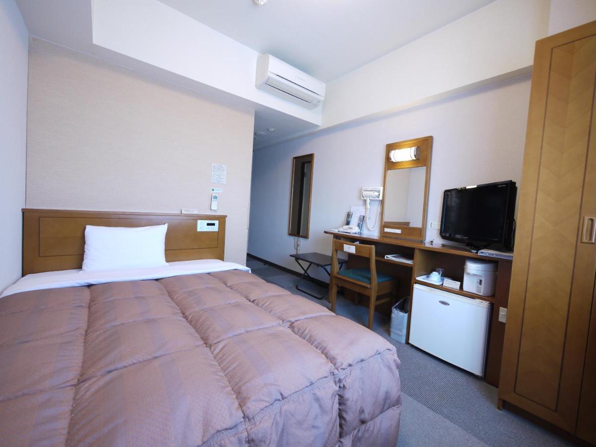 Hotel Route-Inn Matsusaka Ekihigashi Экстерьер фото