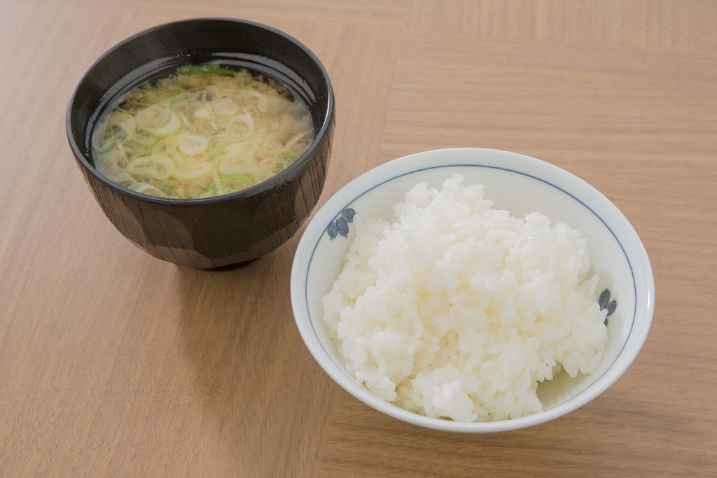 Hotel Route-Inn Matsusaka Ekihigashi Экстерьер фото